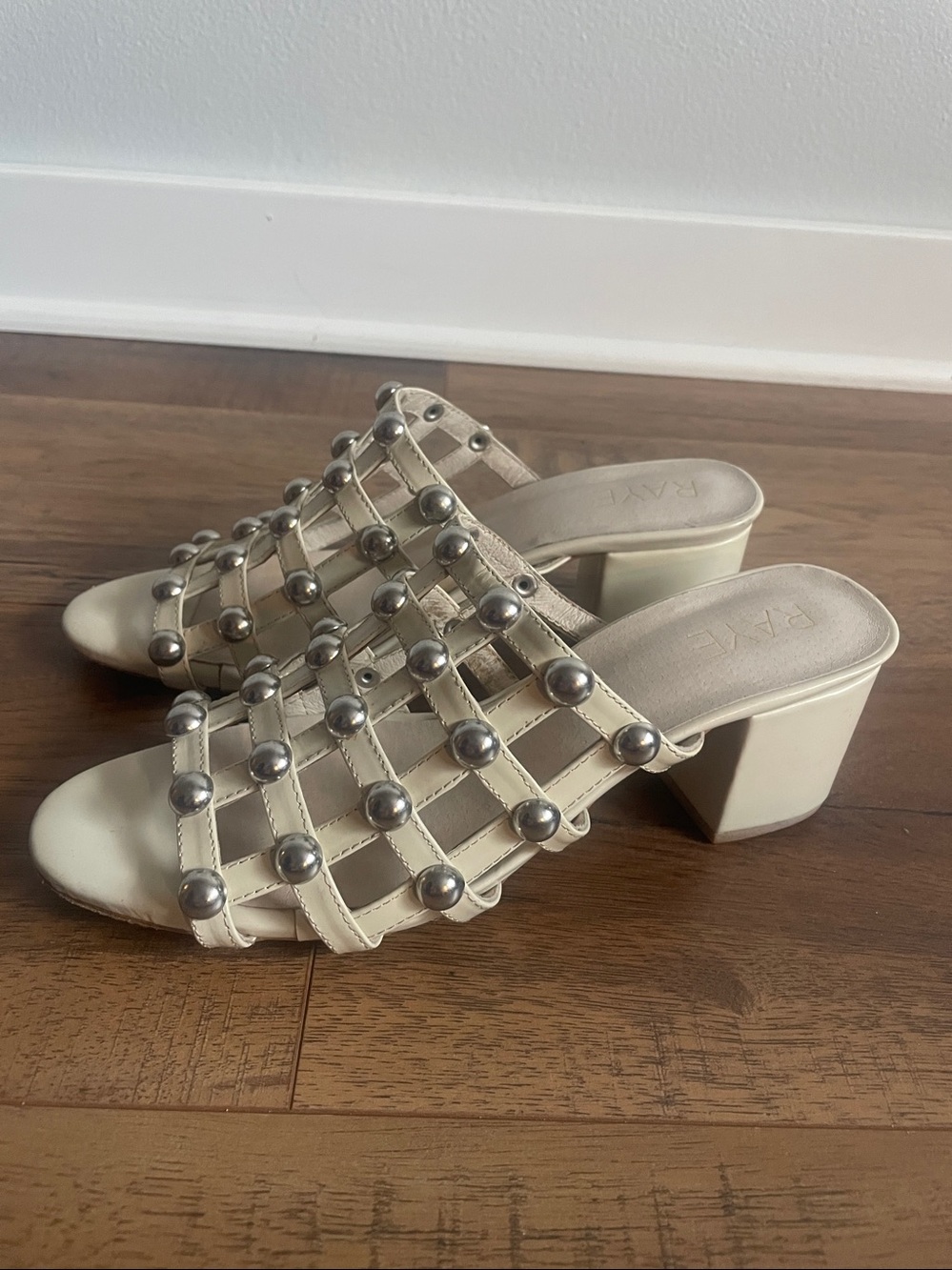 Raye Winnie Slide Sandal Nude Leather Size‎ 7.5